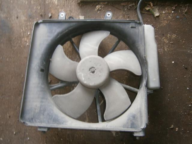 Диффузор радиатора Хонда Фит в Мирном (Якутия) 24029