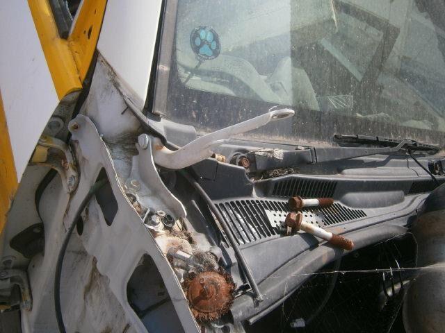 Решетка под лобовое стекло Тойота Хайлюкс Сурф в Мирном (Якутия) 29486
